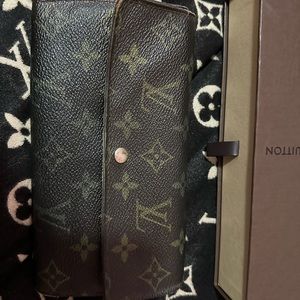 Authentic louie vitton wallet